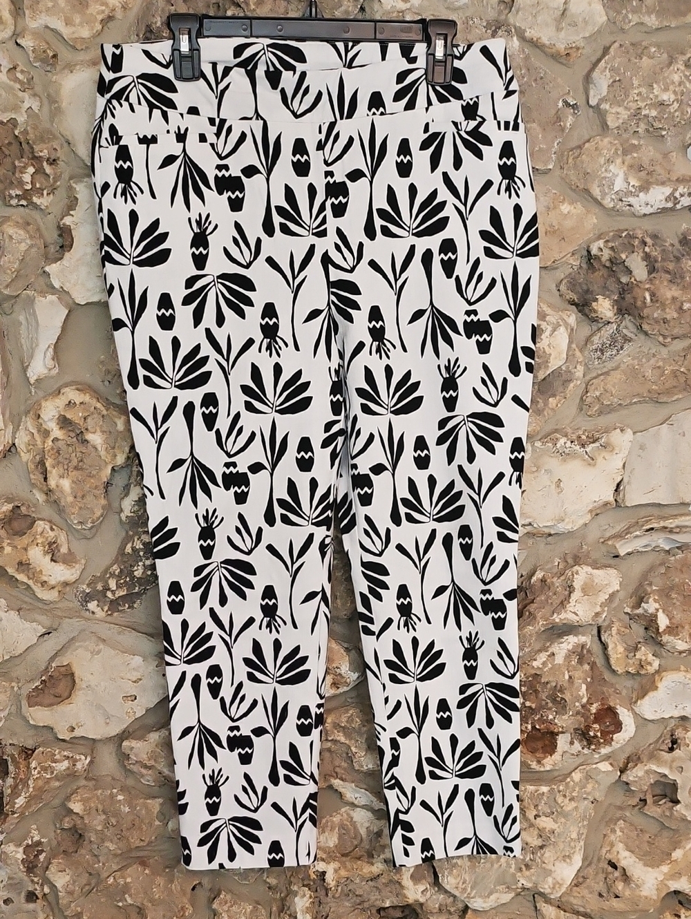 Chico's White With Pot/Leaf Print